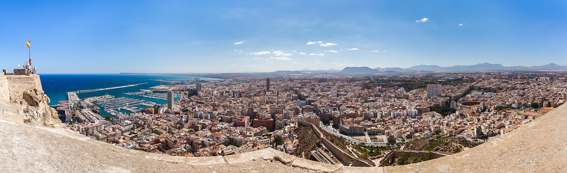 Panorámica de Alicante desde el Castillo de Santa Bárbara