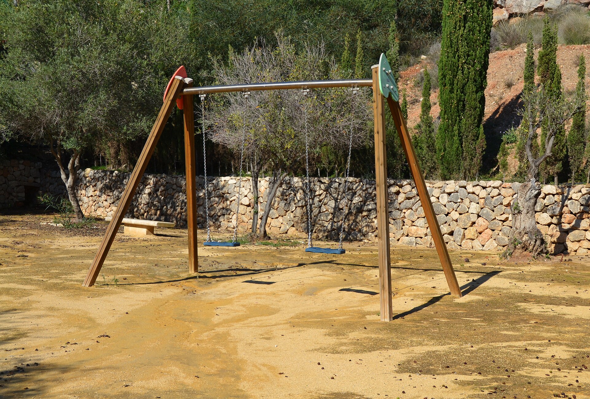 Parque amb gronxadors a l'Olla, Altea