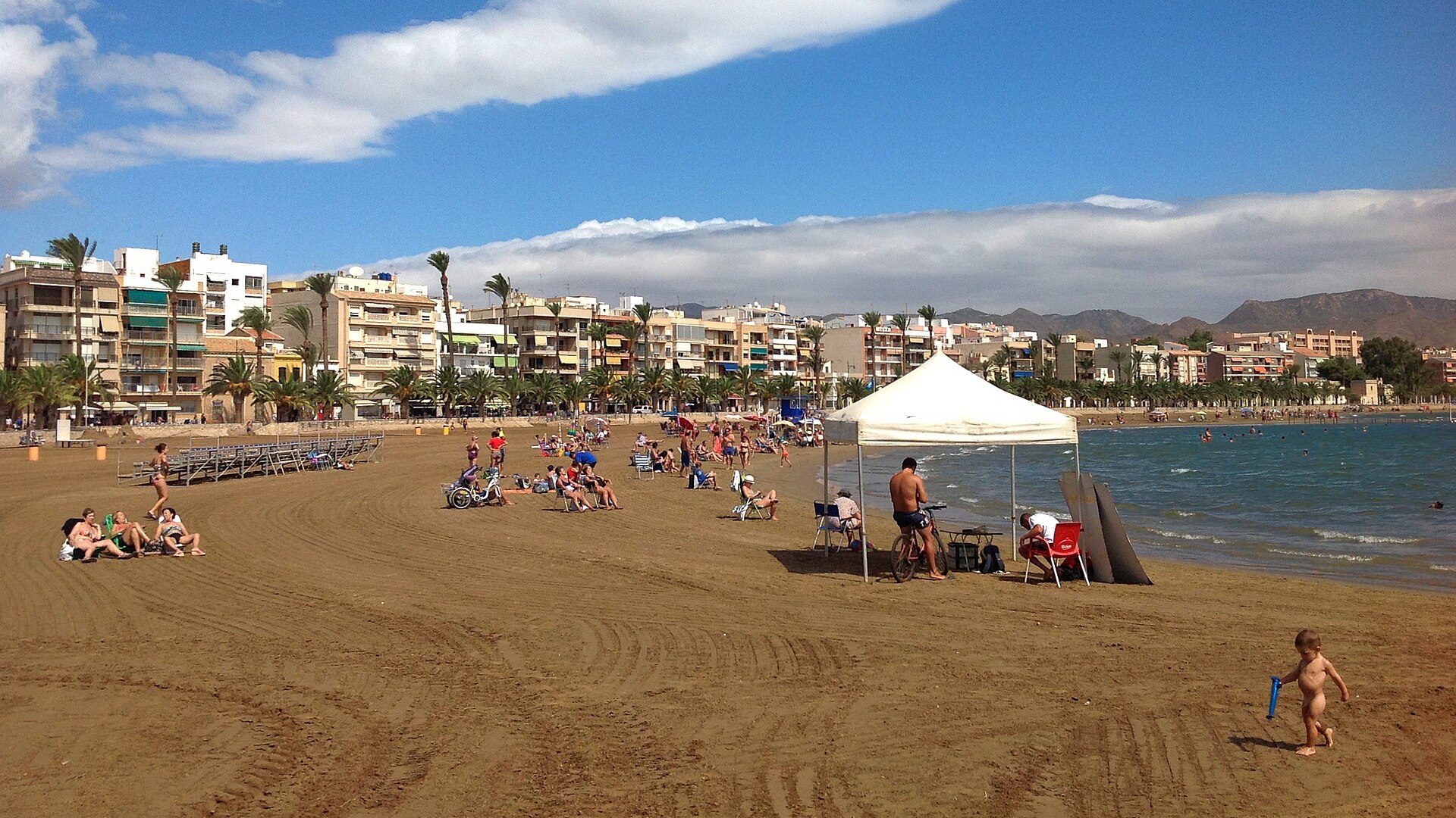 Playa del Puerto de Mazarrón y paseo marítimo