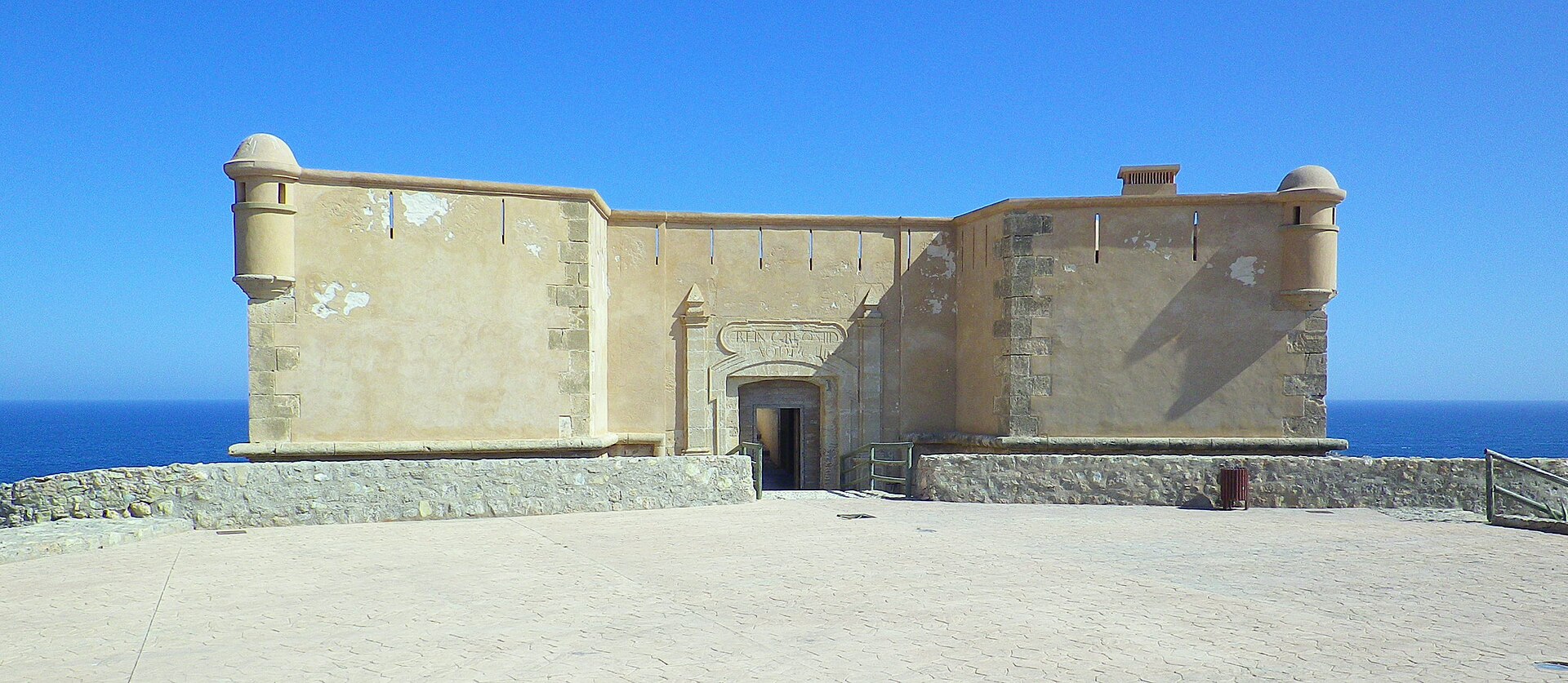 Castillo de San Juan de los Terreros, fortificación sobre el litoral