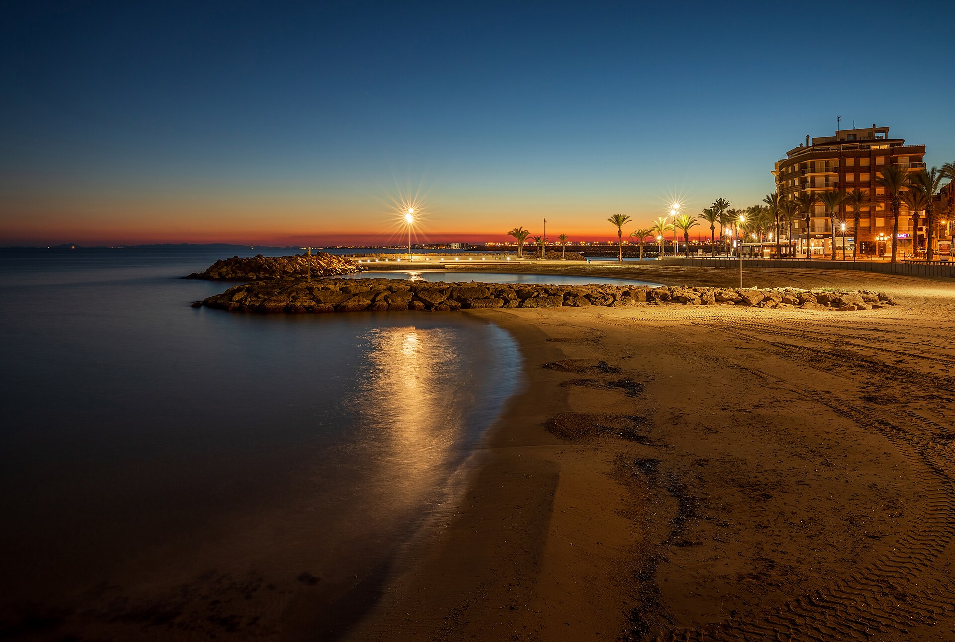 Playa del Cura de Torrevieja al atardecer