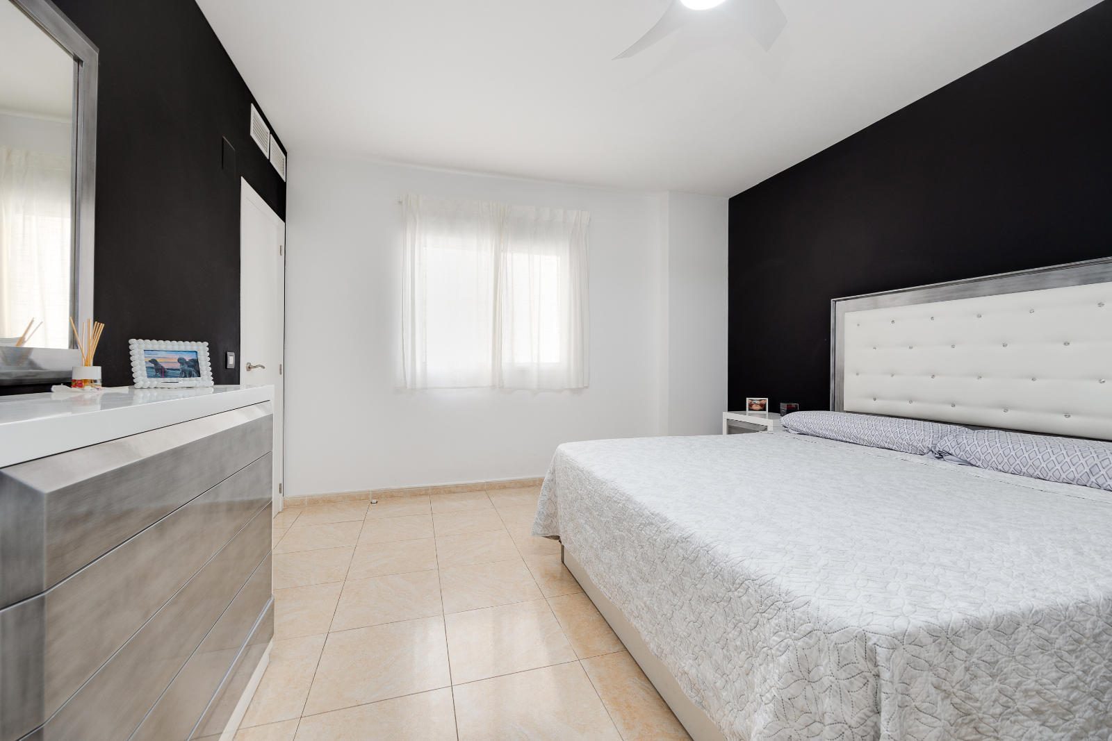 Apartamentos en Torrevieja (Centro) - 3 dorm · 131 m²