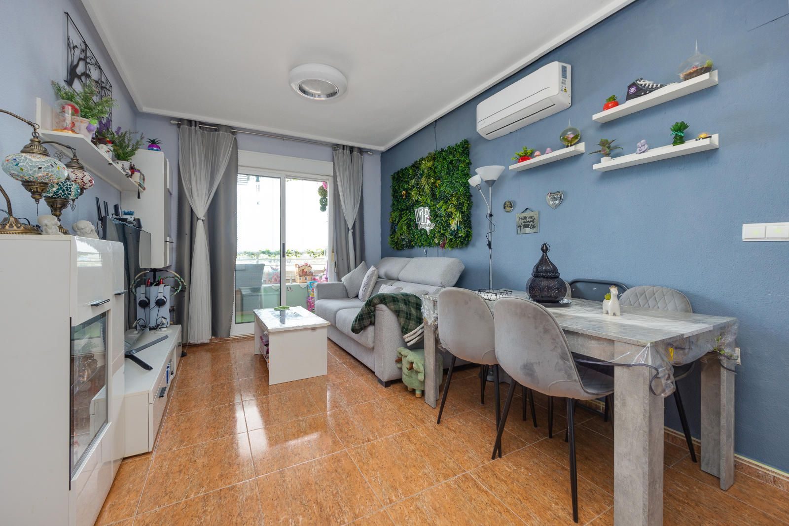 Apartamento 2 dorm. en Parque Avenidas, Torrevieja